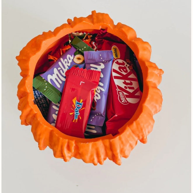 Melting Halloween Pumpkin Candy Bowl – Resin Handicraft for Trick-or-Treaters